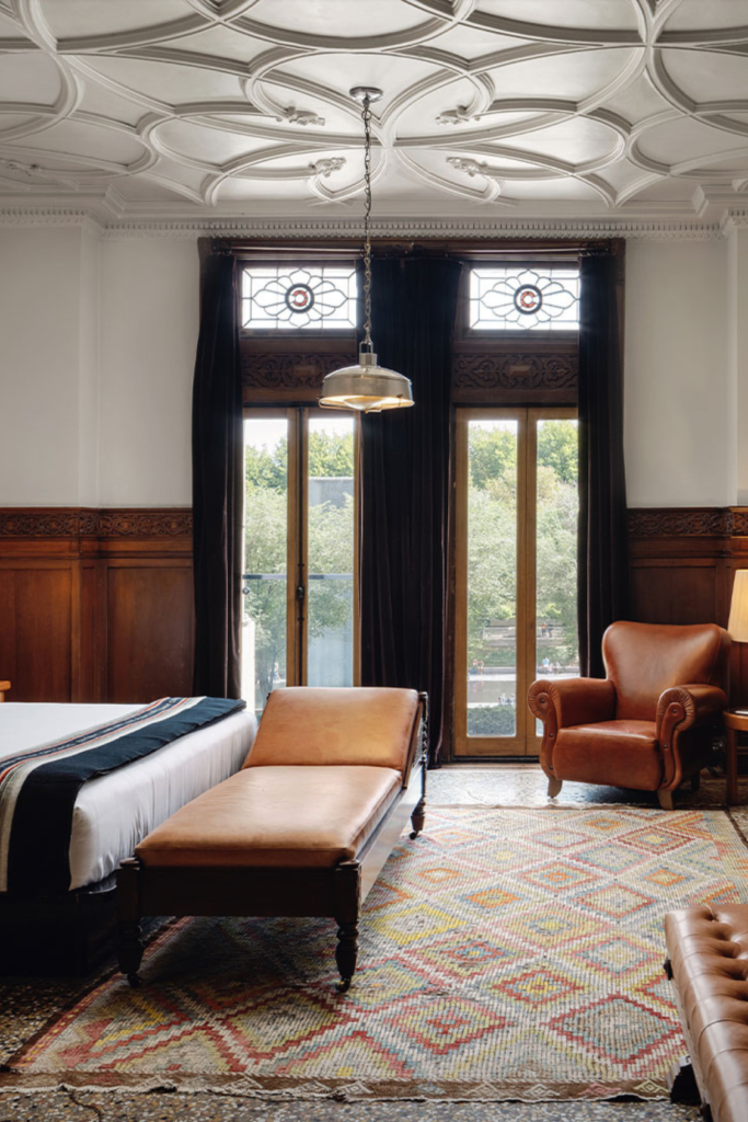 Lush Collective | Chicago Athletic Association Hotel Suite