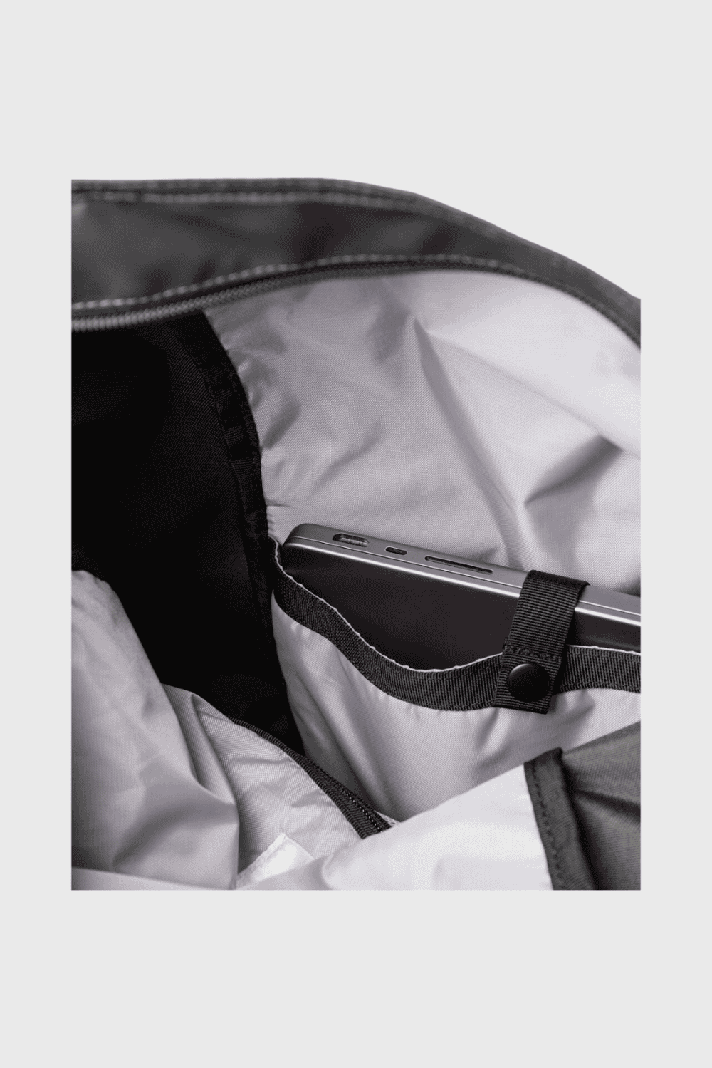 Lush Collective | Sandqvist Ruben 2.0 Backpack Inside