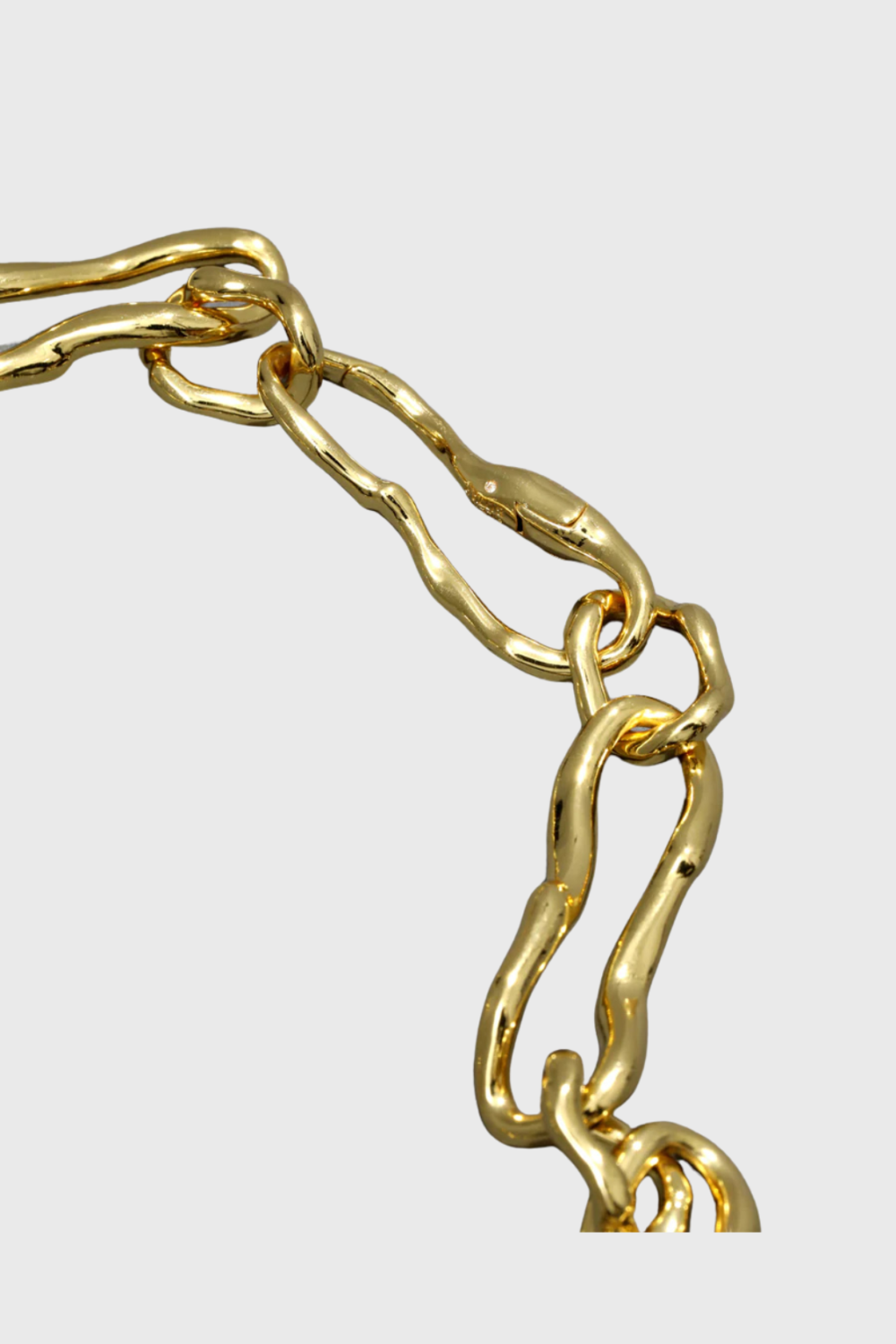 Lush Collective | Alexis Bittar Solanales Gold Curved Link Necklace Detail