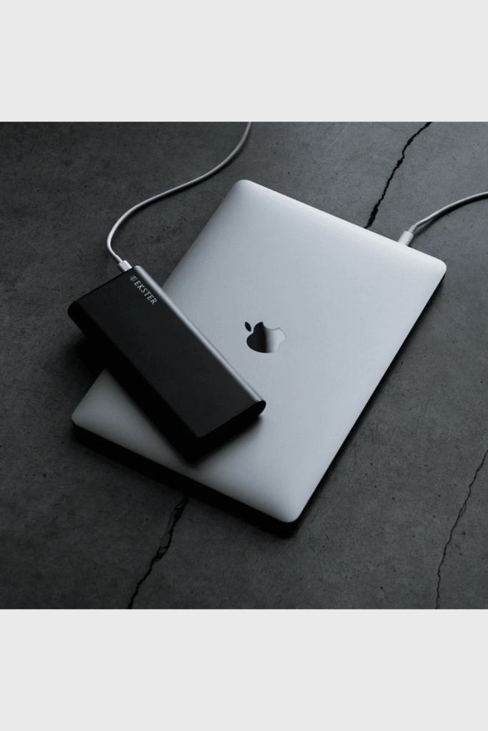 Lush Collective | Ekster Grid Laptop Powerbank w/ laptop