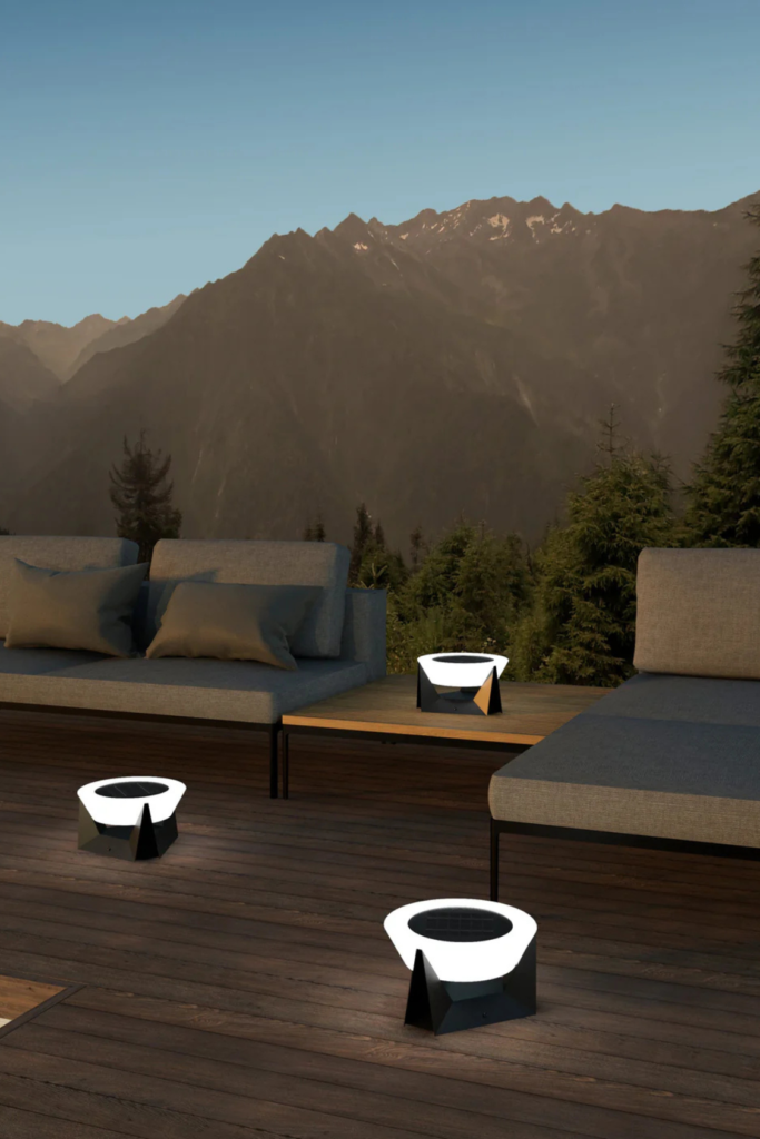 Lush Collective | Ozarke Outdoor Lighting - Solar Glow Outdoor Lamp