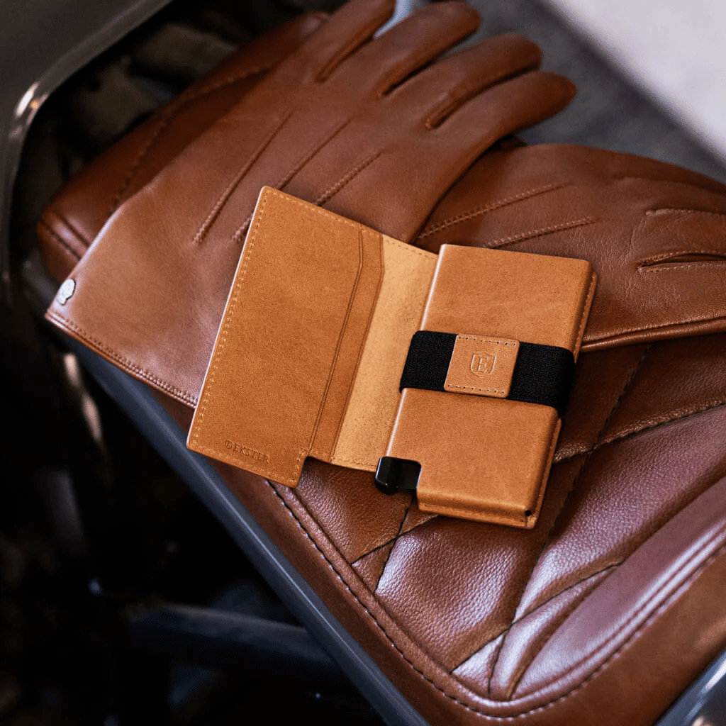 Lush Collective | Shop Ekster for Wallet Pro