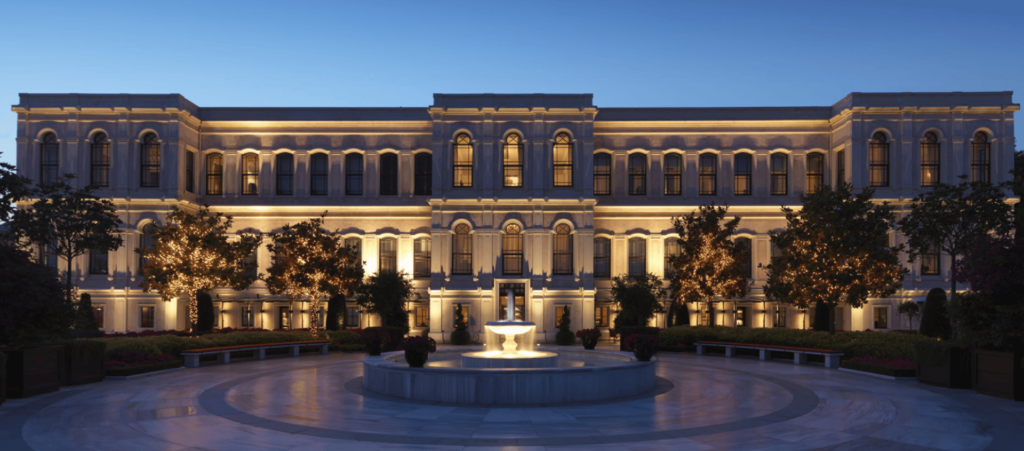 Lush Collective | Four Seasons Hotels & Resorts - Luxury Travel Guide