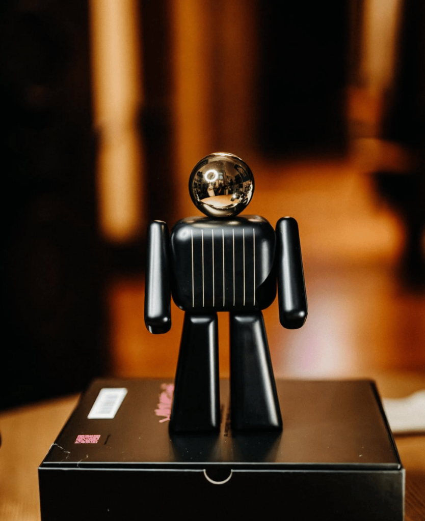 Lush Collective | HOMMI Artbots - Where Design Meets Sci-Fi Imagination