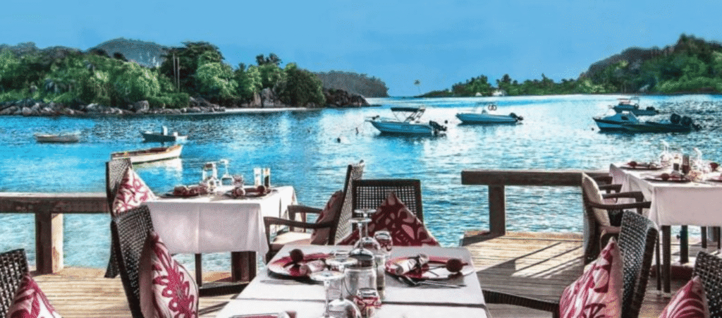 Lush Collective | Del Place Bar and Restaurant (Mahé)